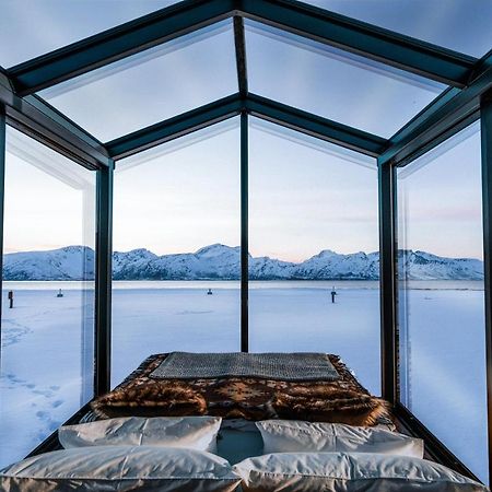 Aera - Glass Cabins Тромсьо Екстериор снимка