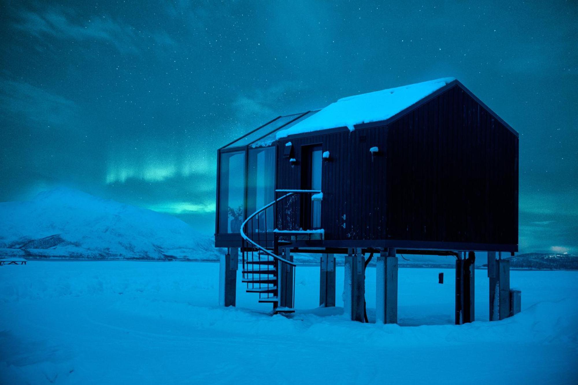 Aera - Glass Cabins Тромсьо Екстериор снимка