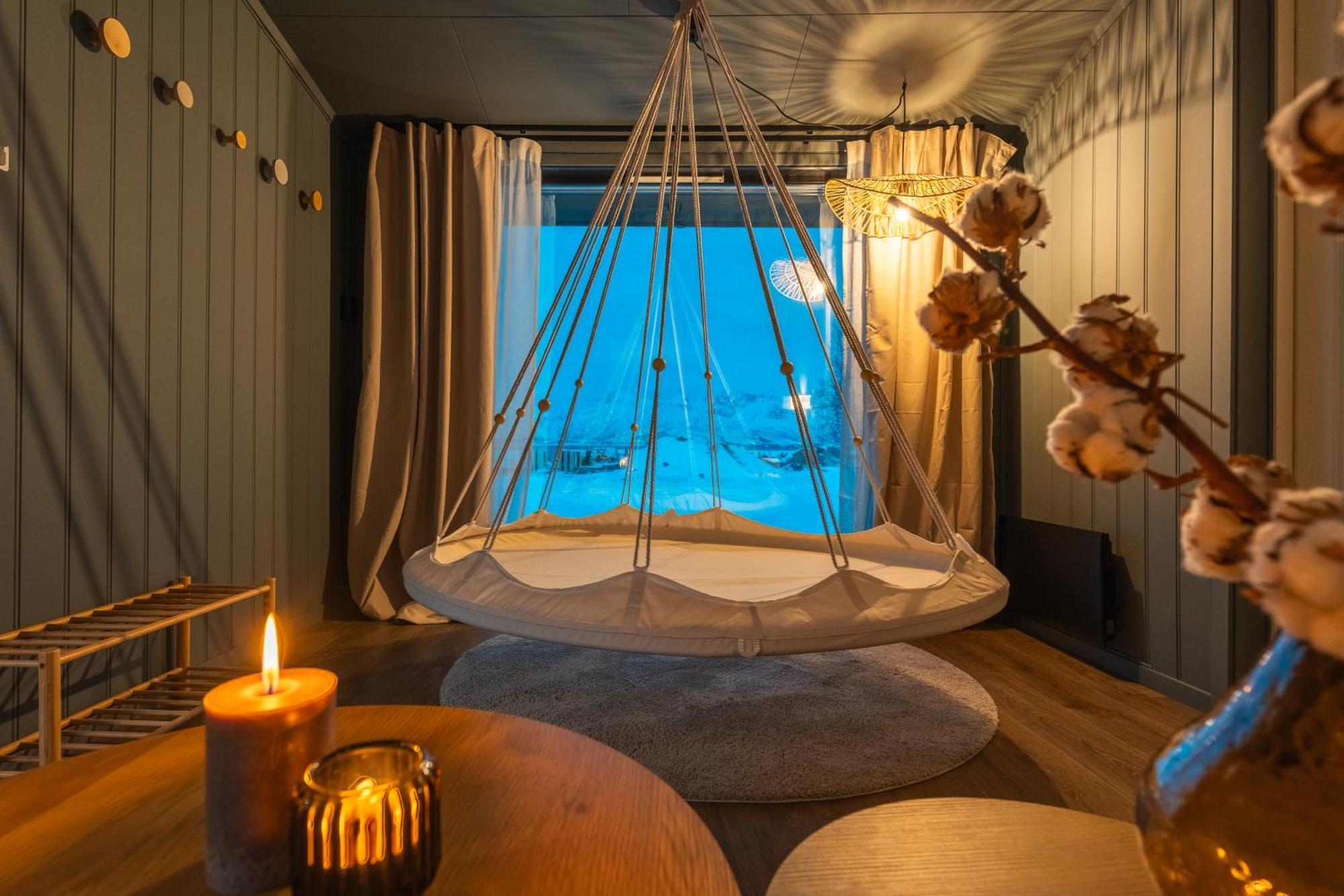 Aera - Glass Cabins Тромсьо Екстериор снимка