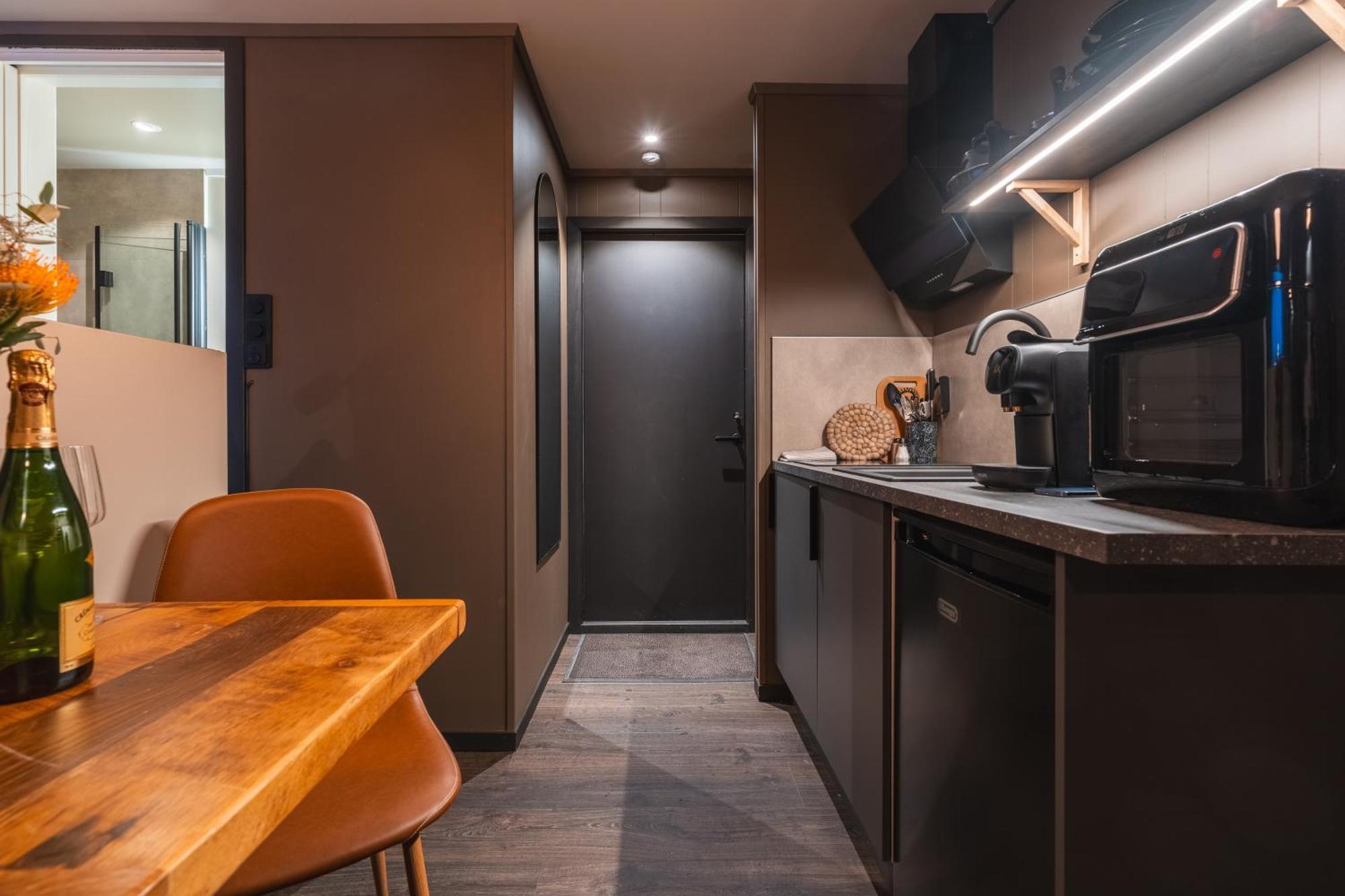 Aera - Glass Cabins Тромсьо Екстериор снимка